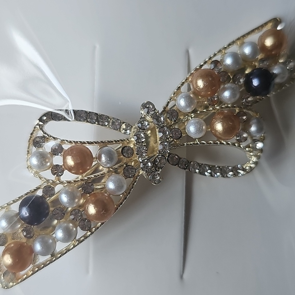 NIP Elegant Gold, Silver, Rhinestone And Pearl Bow Hair Claw Clip